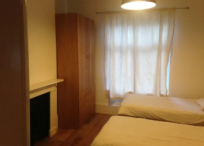 Arsenal 123 Close To Emirates Stadium Direct Eurostar Heathrow-3 Apartments Here
